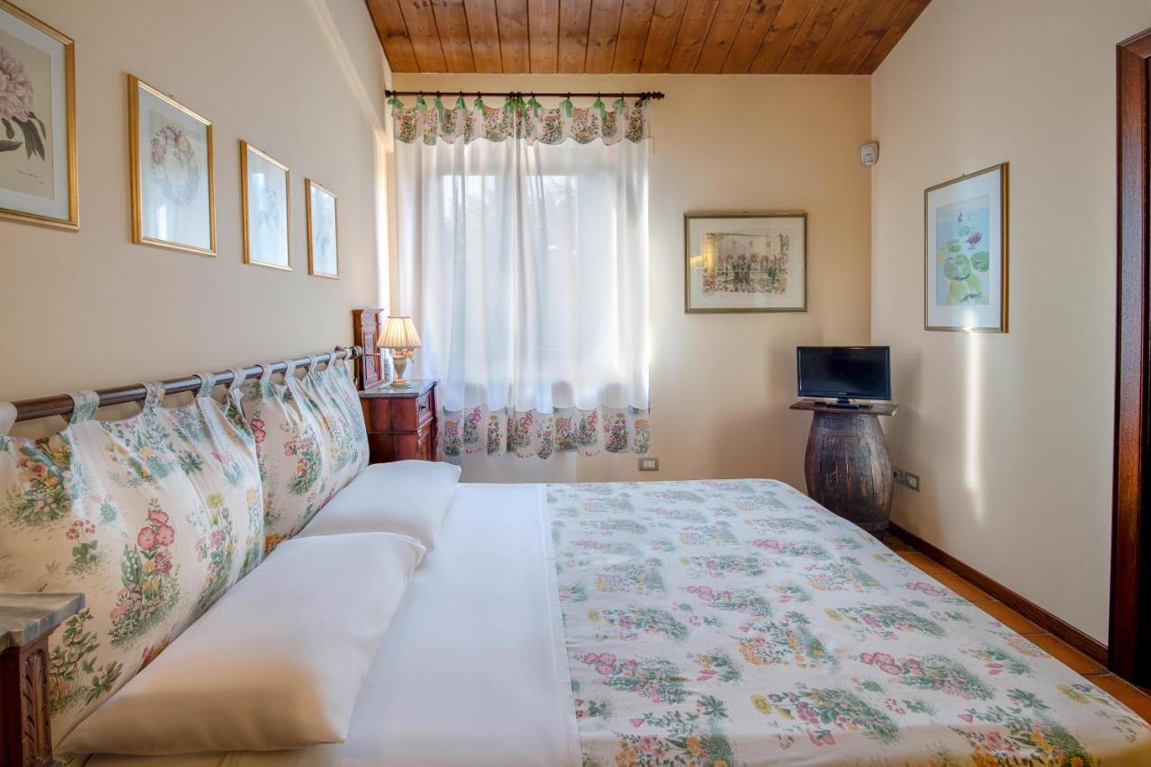 Agriturismo Le Castella Bed and Breakfast Potenza Picena Exteriör bild